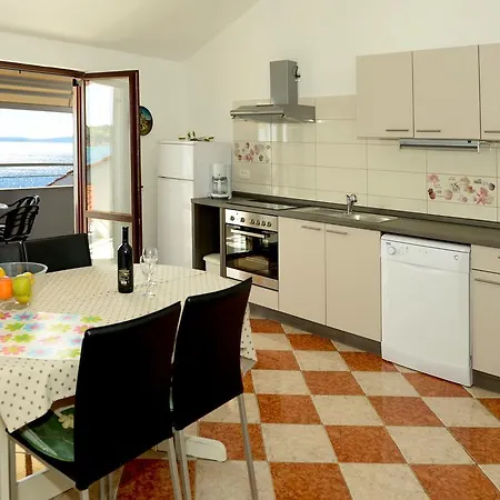 بيت ضيافة Katarina 3*