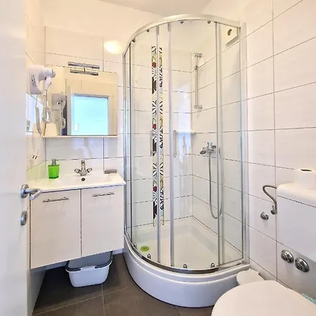 بيت ضيافة Katarina بيتريتْشاني