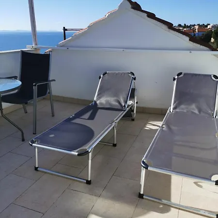 Katarina Pensión 3*