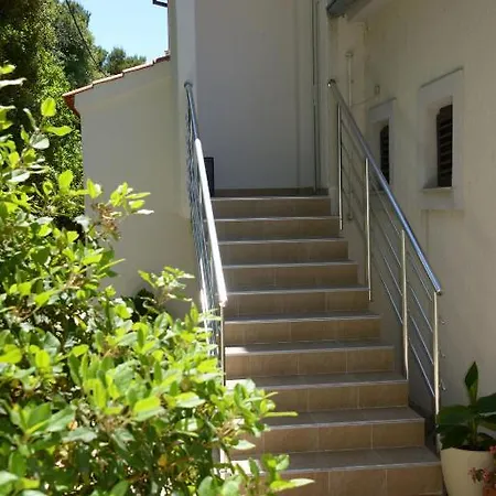 بيت ضيافة Katarina 3*