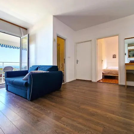 Katarina Guest house 3*