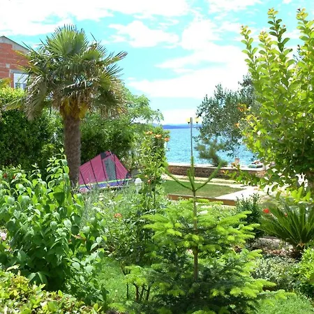 Casa de hóspedes Katarina 3*